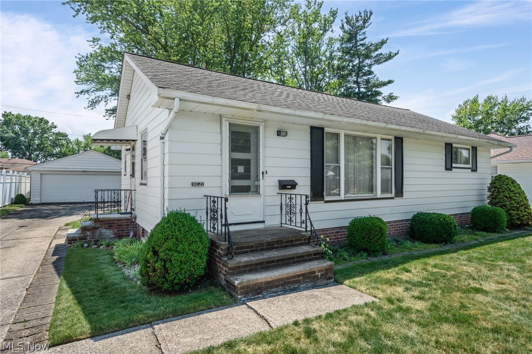 11021 Schwab Drive Parma OH 44130