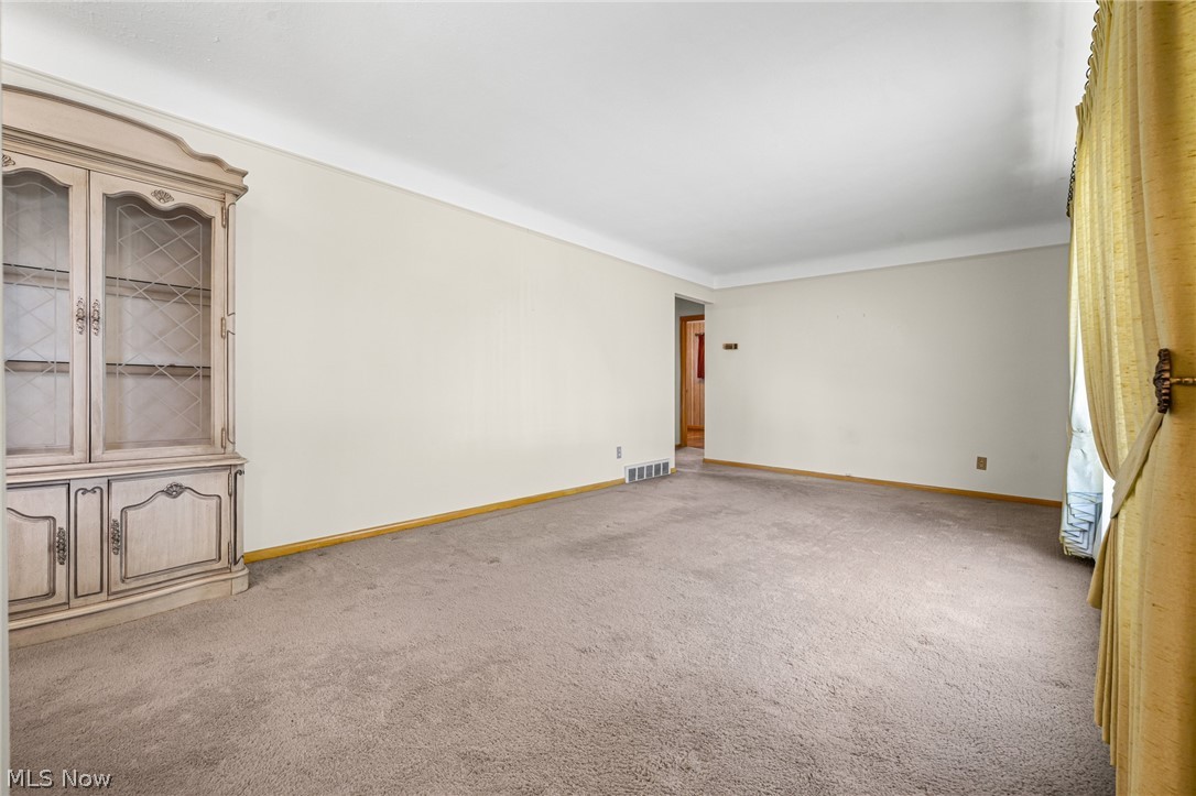 11021 Schwab Drive Parma OH 44130