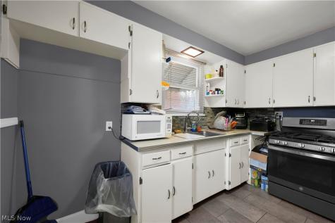 336 E 222nd Street Euclid OH 44123