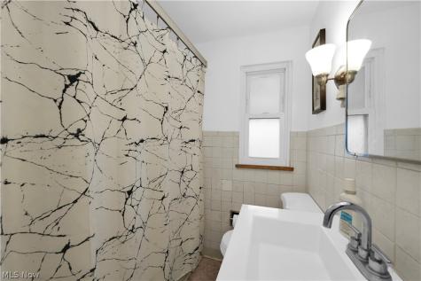 336 E 222nd Street Euclid OH 44123