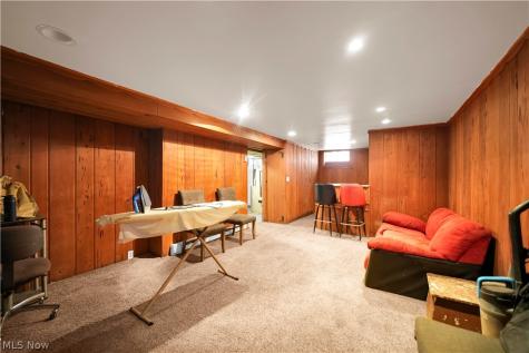 336 E 222nd Street Euclid OH 44123