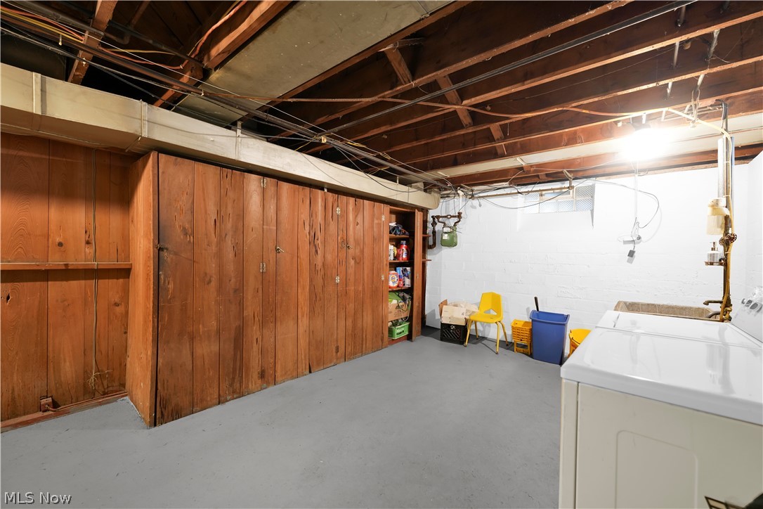 336 E 222nd Street Euclid OH 44123