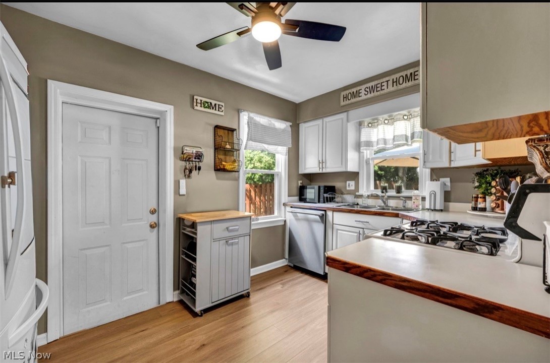 1699 Lyndhurst Lyndhurst OH 44124