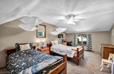 1699 Lyndhurst Lyndhurst OH 44124