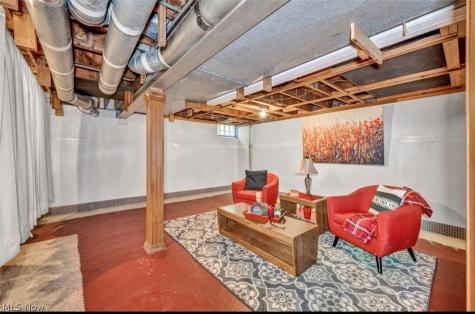 1699 Lyndhurst Lyndhurst OH 44124