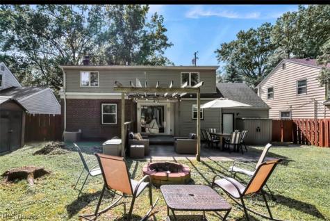 1699 Lyndhurst Lyndhurst OH 44124