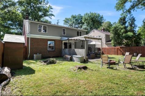 1699 Lyndhurst Lyndhurst OH 44124