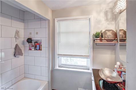 3788 E 155th Street Cleveland OH 44128