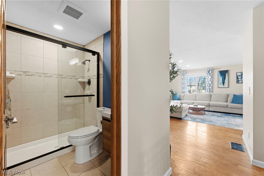 13876 Olde Orchard Road Strongsville OH 44136