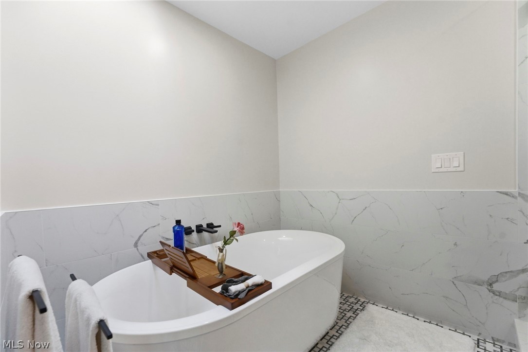 13876 Olde Orchard Road Strongsville OH 44136