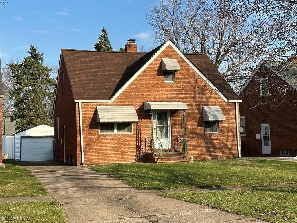 5926 Deering Avenue Parma Heights OH 44130
