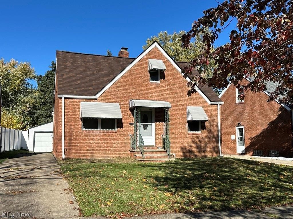 5926 Deering Avenue Parma Heights OH 44130