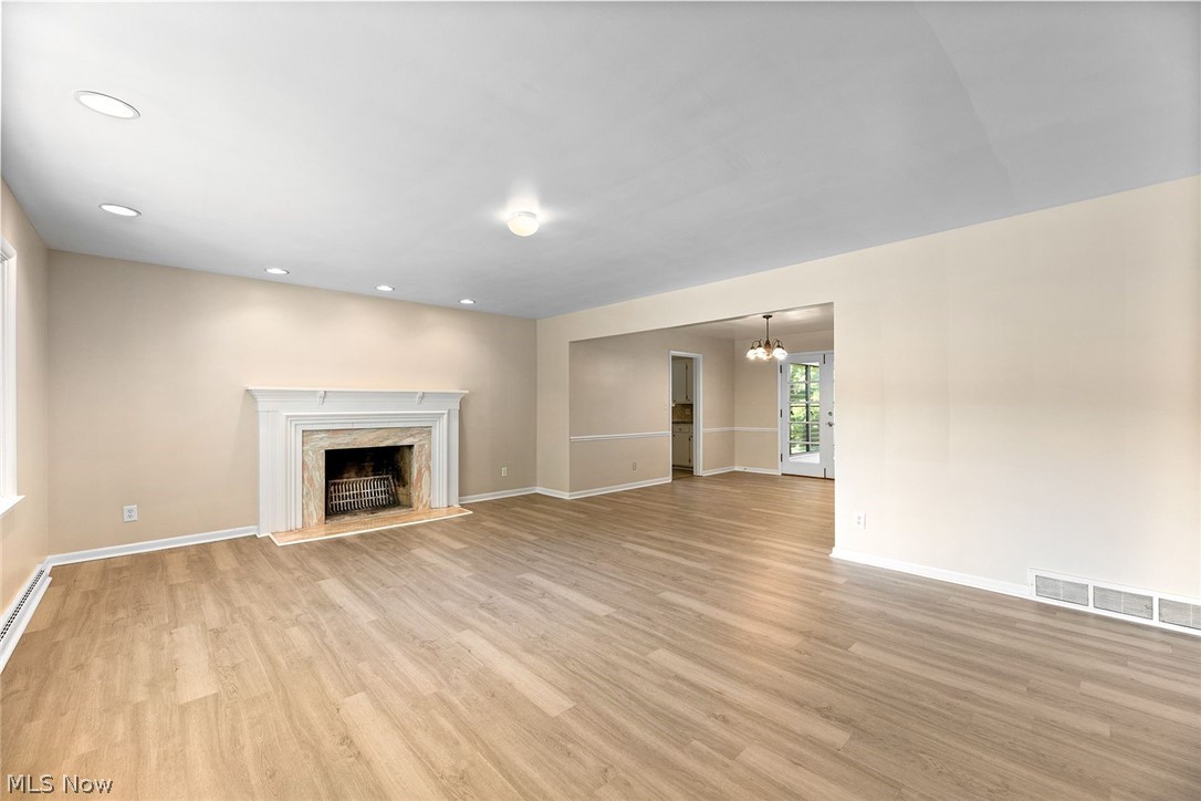 1867 Thornhill Drive Akron OH 44313