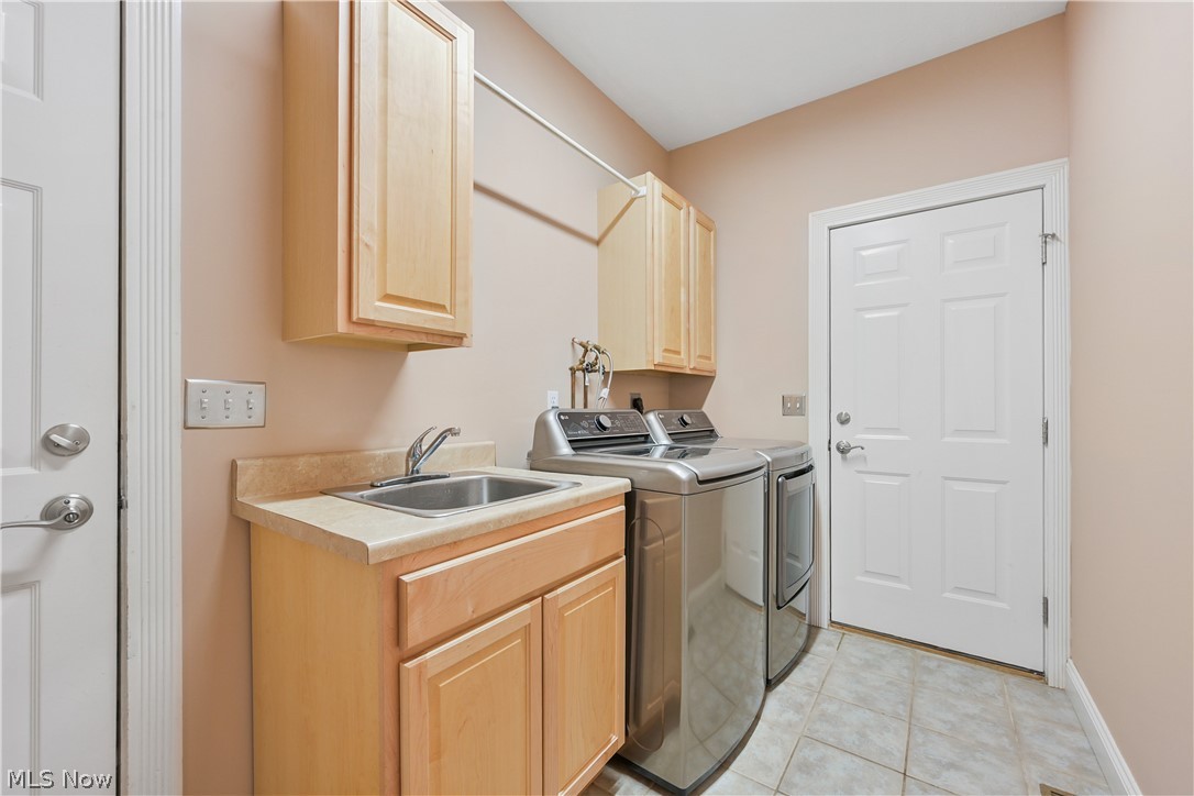 1693 Elm Drive Avon OH 44011
