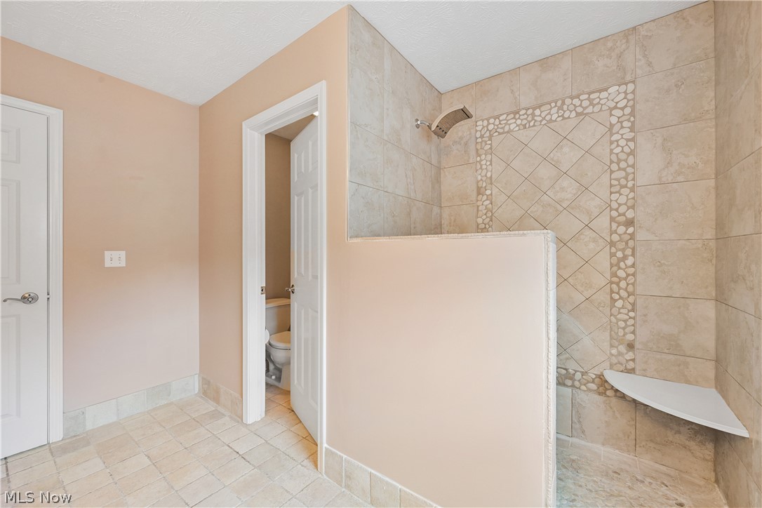 1693 Elm Drive Avon OH 44011