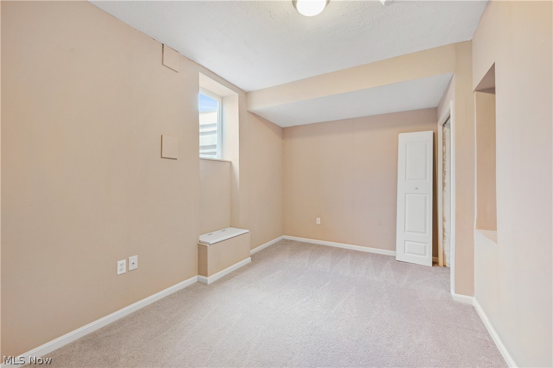 1693 Elm Drive Avon OH 44011