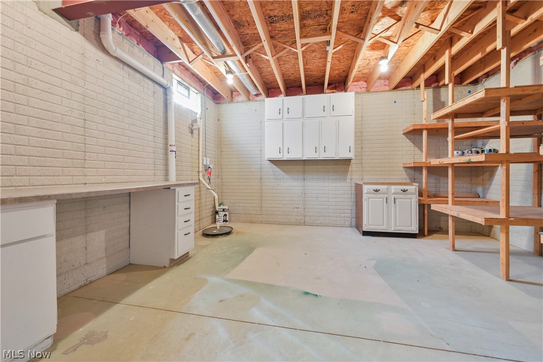 1693 Elm Drive Avon OH 44011