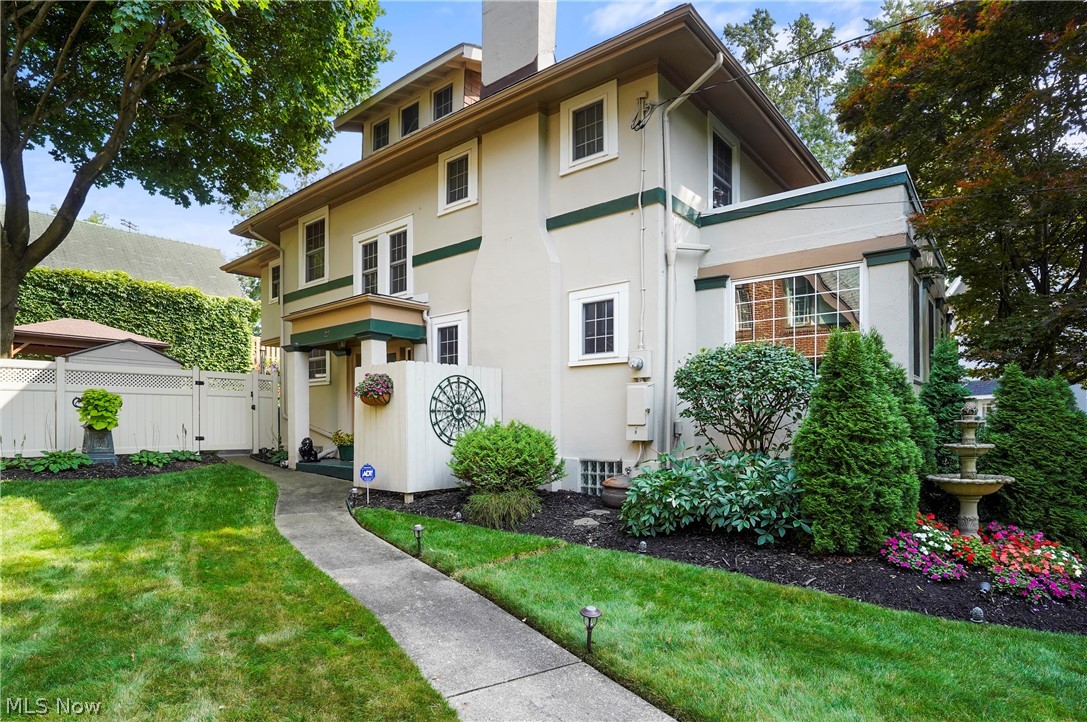 27 Borton Avenue Akron OH 44302