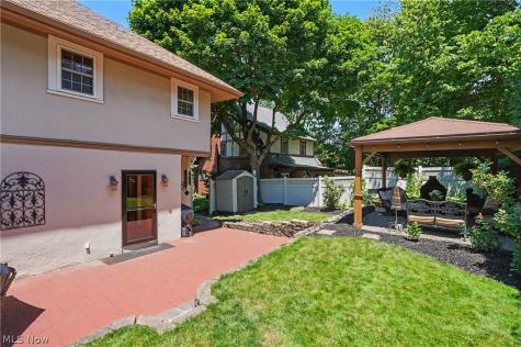 27 Borton Avenue Akron OH 44302