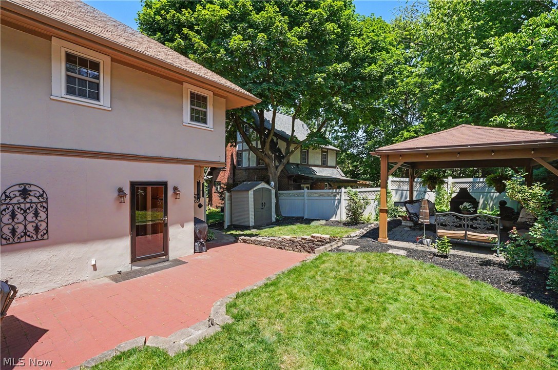 27 Borton Avenue Akron OH 44302