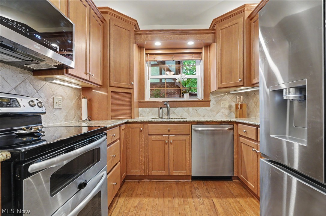 27 Borton Avenue Akron OH 44302