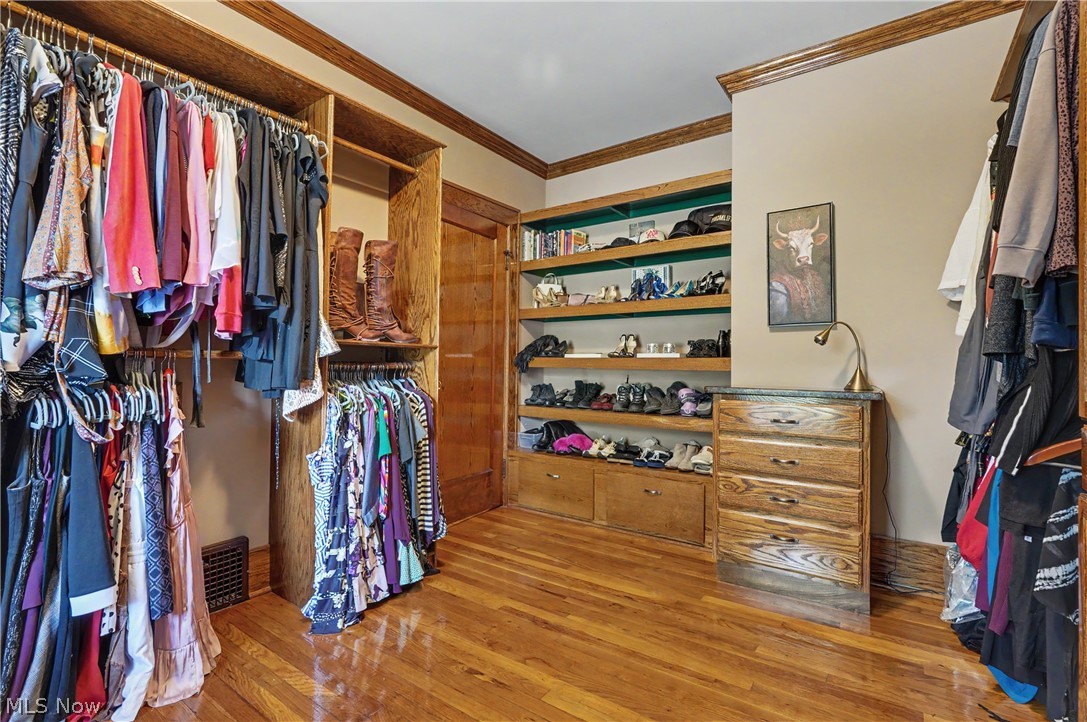 27 Borton Avenue Akron OH 44302