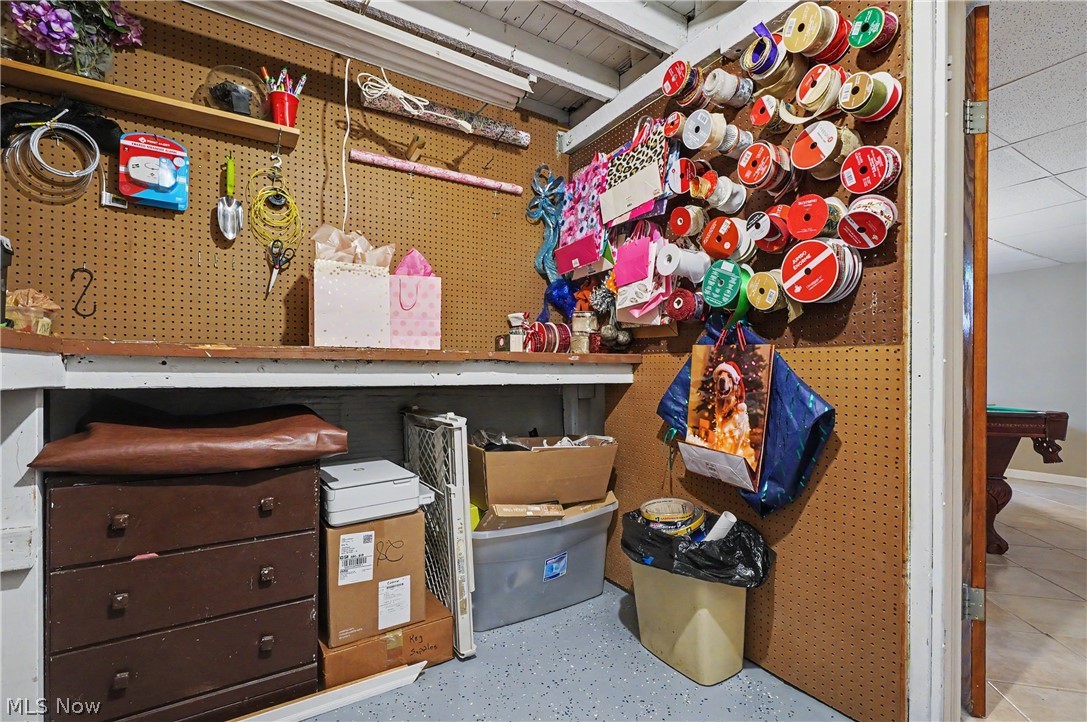 27 Borton Avenue Akron OH 44302