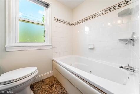 142 Woodstock Drive Avon Lake OH 44012