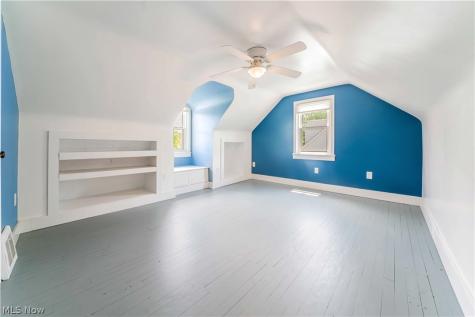 142 Woodstock Drive Avon Lake OH 44012