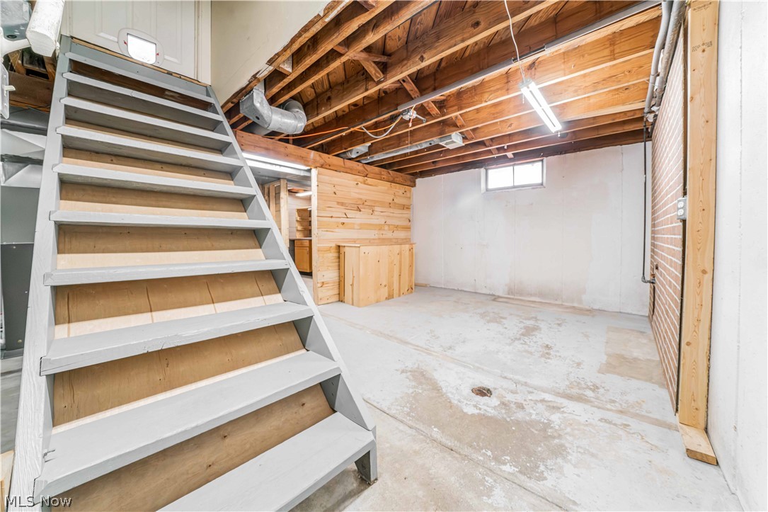 142 Woodstock Drive Avon Lake OH 44012
