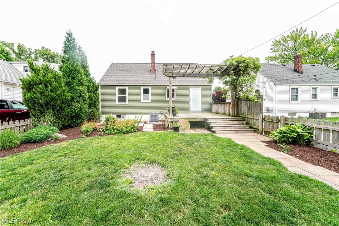 142 Woodstock Drive Avon Lake OH 44012