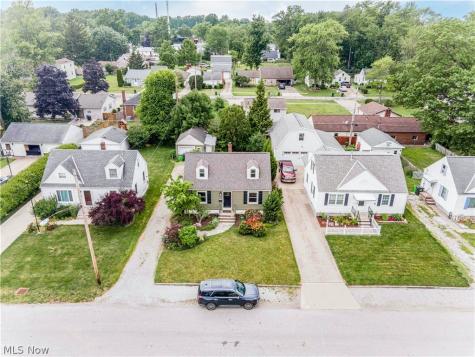 142 Woodstock Drive Avon Lake OH 44012