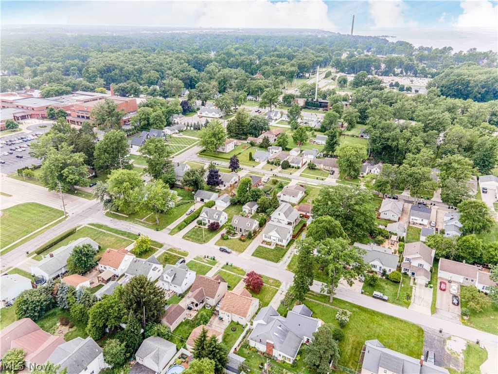 142 Woodstock Drive Avon Lake OH 44012