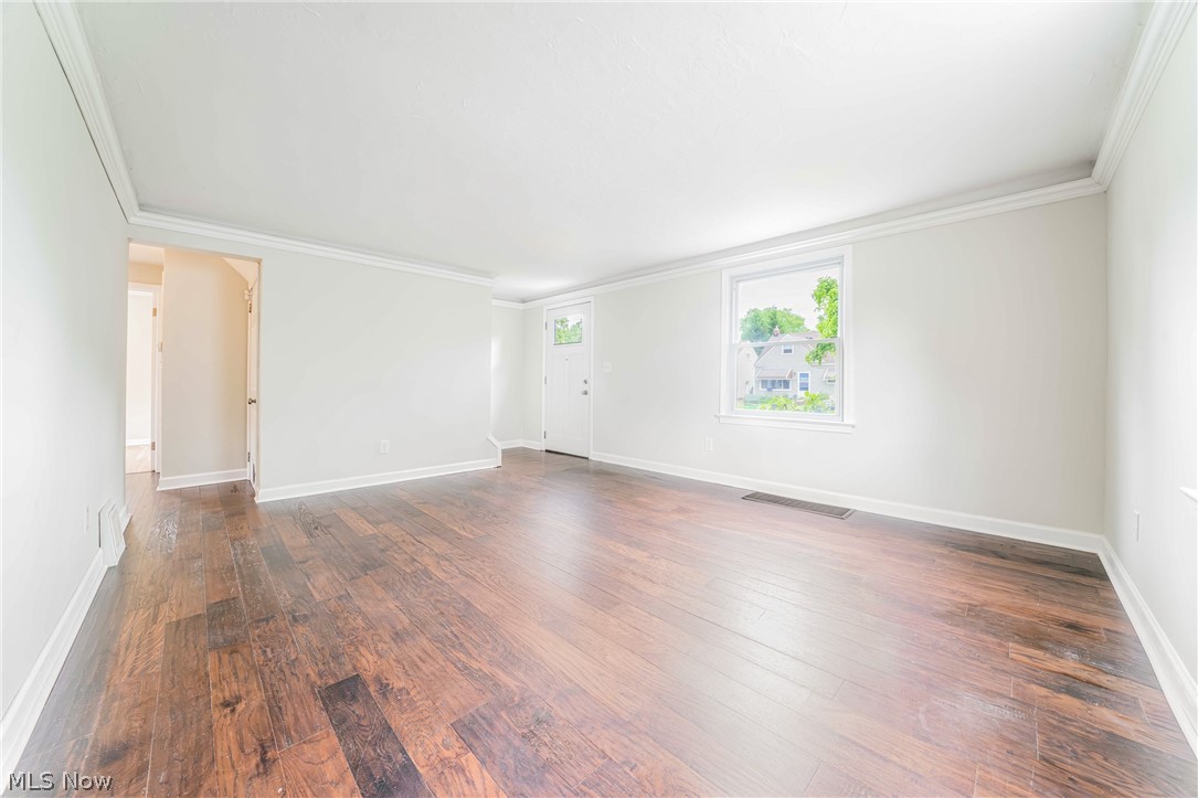 142 Woodstock Drive Avon Lake OH 44012