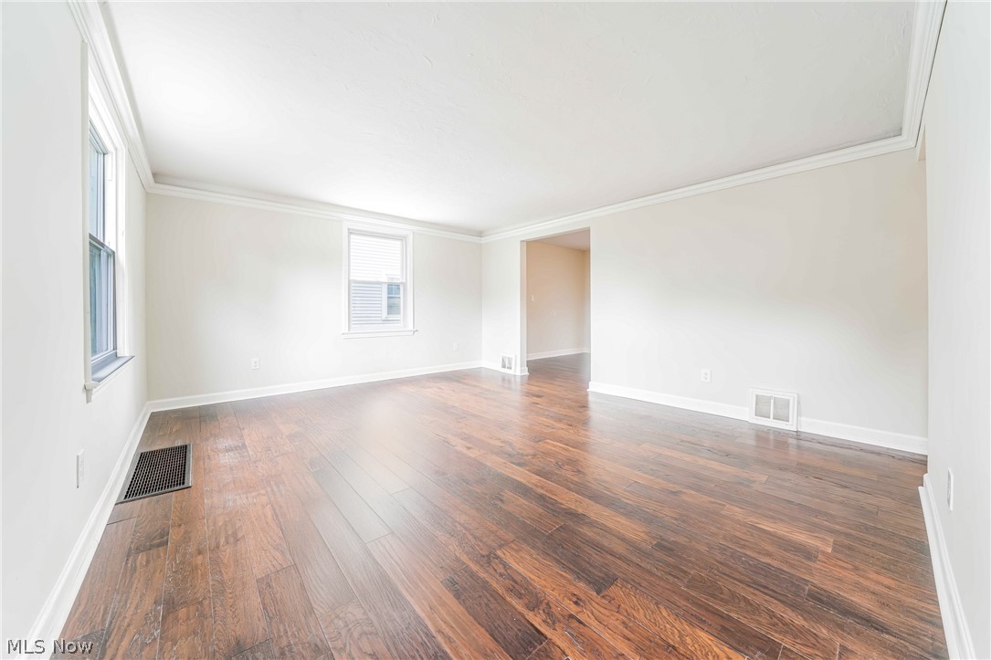 142 Woodstock Drive Avon Lake OH 44012
