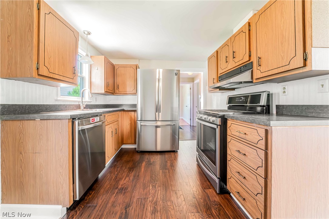 142 Woodstock Drive Avon Lake OH 44012