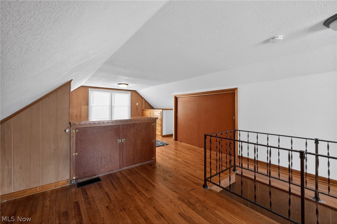2751 Valley Road Cuyahoga Falls OH 44223