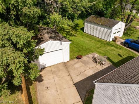 2751 Valley Road Cuyahoga Falls OH 44223