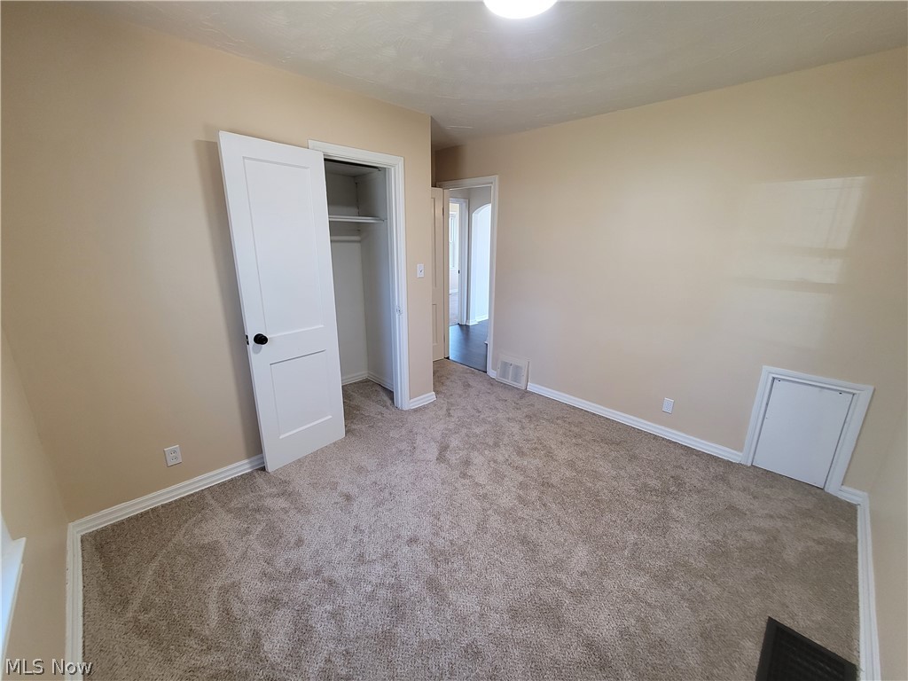 923 Russell Avenue Akron OH 44307