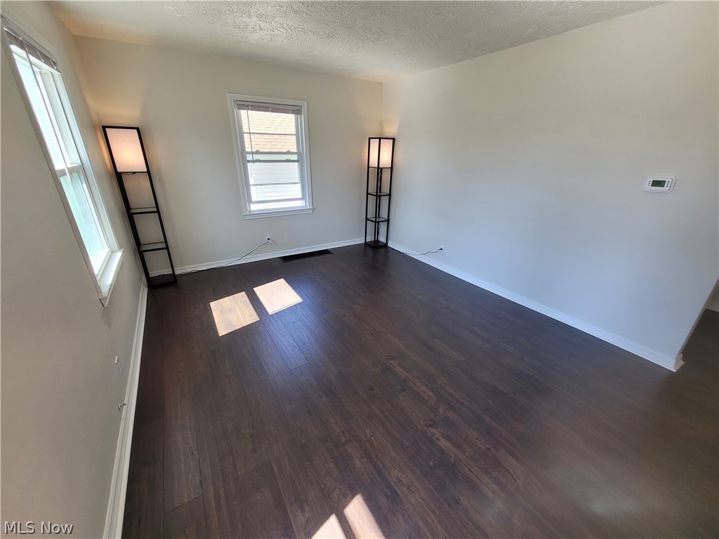 923 Russell Avenue Akron OH 44307