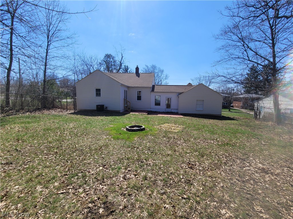 923 Russell Avenue Akron OH 44307
