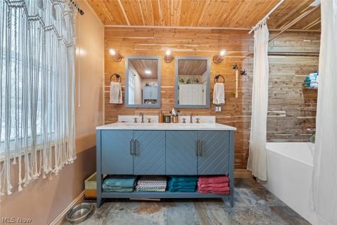 4950 Harris Road Broadview Heights OH 44147