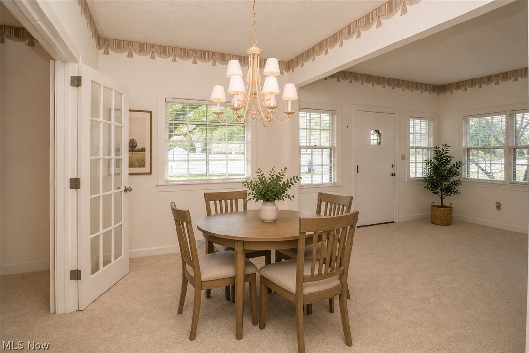 215 Lake Avenue NE Hartville OH 44632