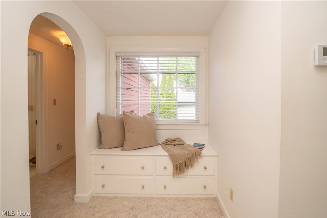 215 Lake Avenue NE Hartville OH 44632