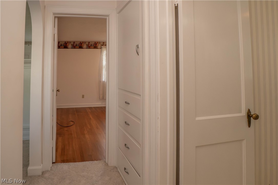 215 Lake Avenue NE Hartville OH 44632