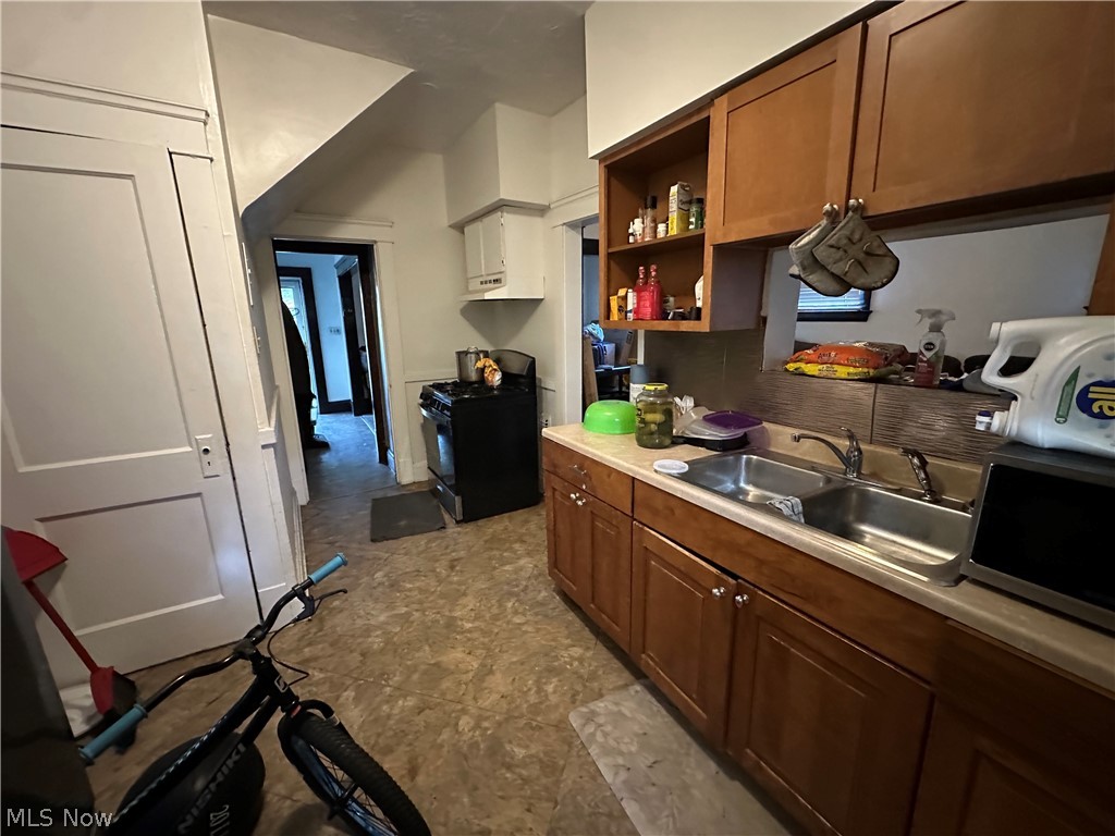 3313 E 121st Street Cleveland OH 44120
