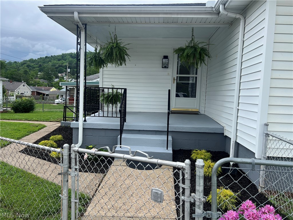 100 W 44th Street Shadyside OH 43947