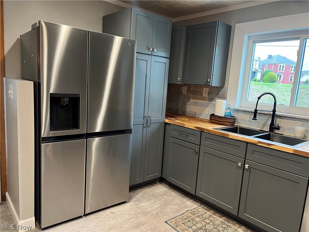 100 W 44th Street Shadyside OH 43947