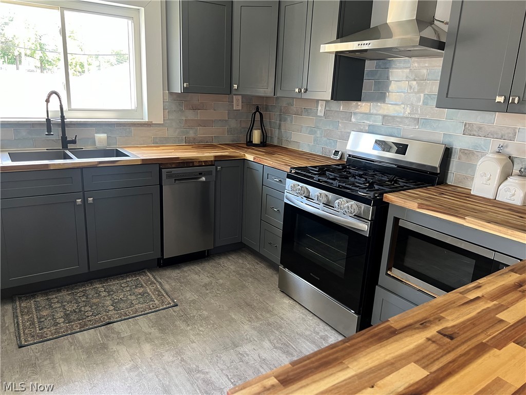 100 W 44th Street Shadyside OH 43947