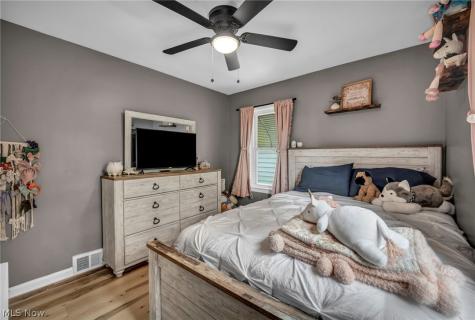 3206 Torrington Avenue Parma OH 44134